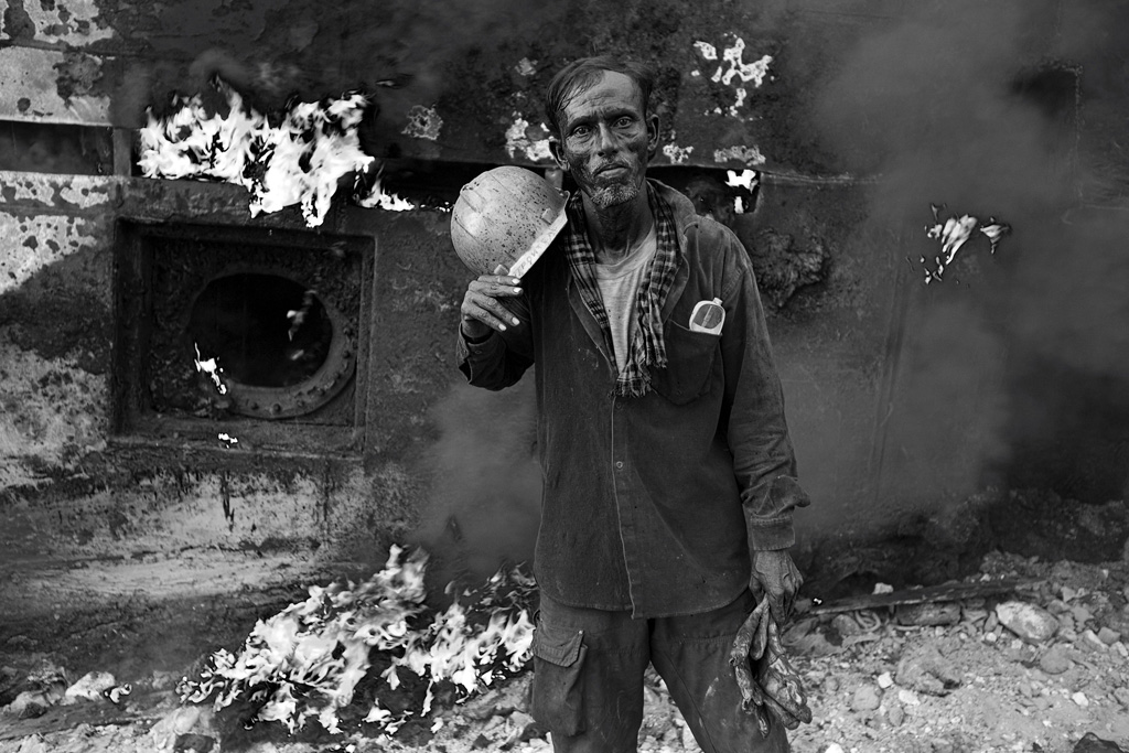 铁乌鸦 Iron Crows