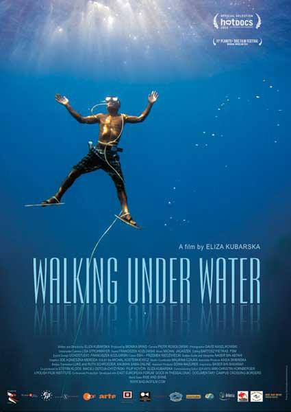 水下漫步 Walking Under Water