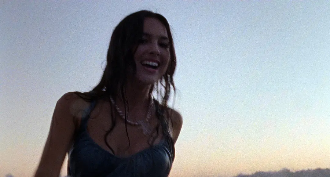 奥利维亚·罗德里戈：情歌少女 Olivia Rodrigo: driving home 2 u