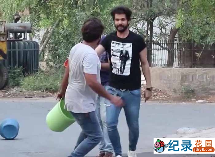 恶搞短纪录片《印度街头整蛊秀》全1季原版无字 1080P高清自媒体解说素材百度云盘下载