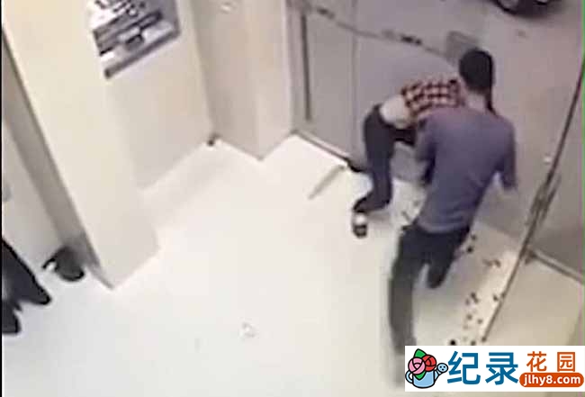 监控下的一幕系列纪录片《千钧一发 防卫自救》第4季中字 1080P高清自媒体解说素材百度云盘下载