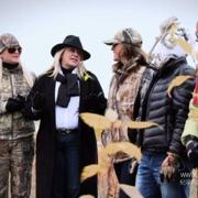 阿拉斯加淘金女郎 Alaska Gold Diggers