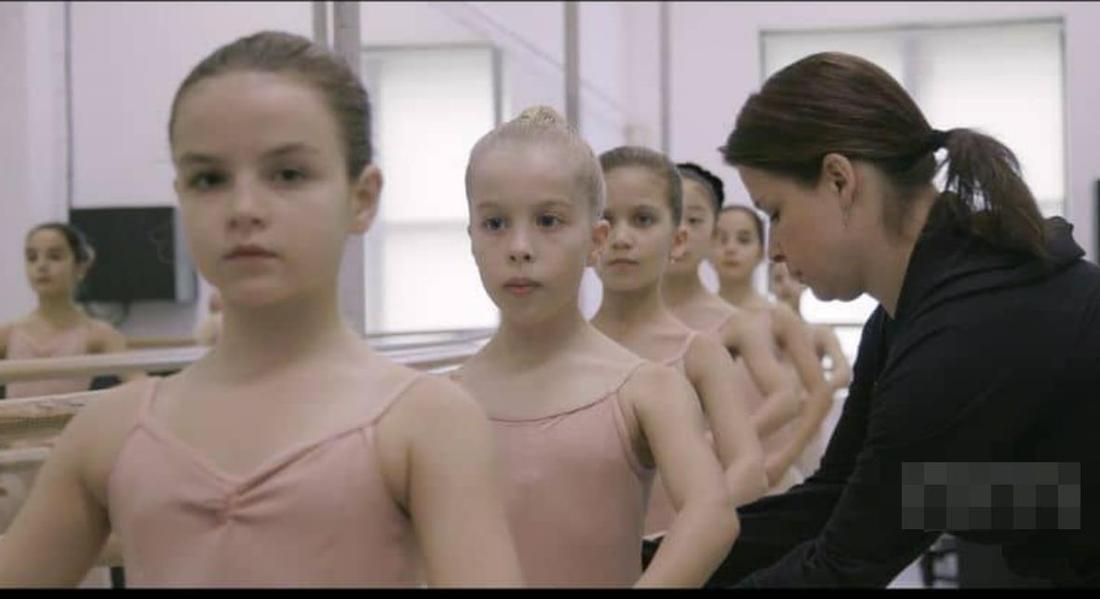 微妙的平衡 A Delicate Balance