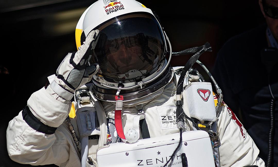 太空跳跃 Space Dive