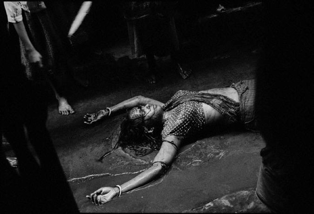 小小摄影师的异想世界 Born Into Brothels: Calcutta's Red Light Kids