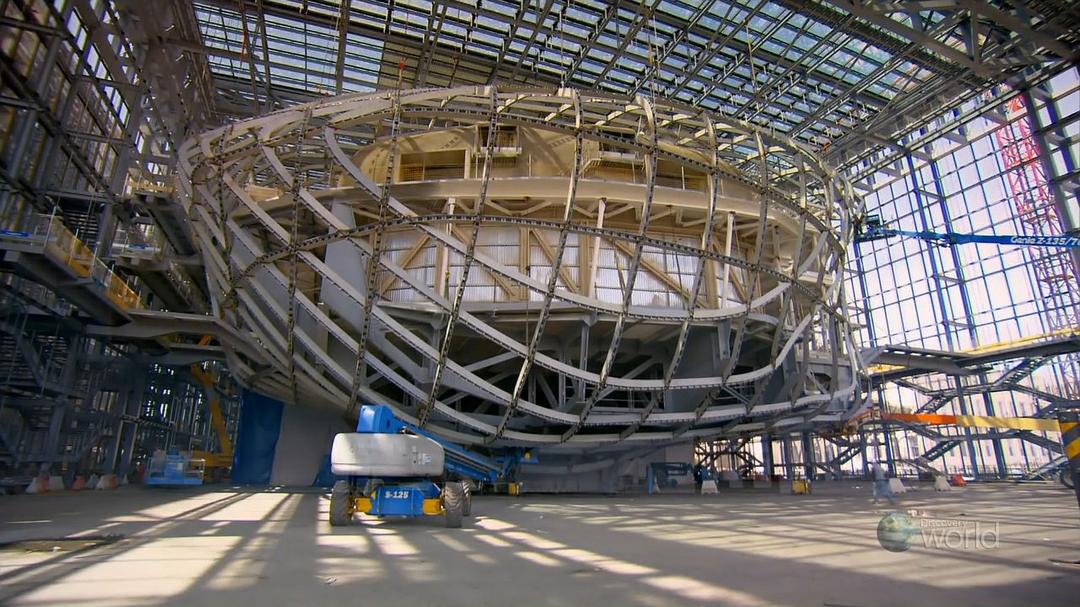 层层透视大都会系列 第一季 Strip the City Season 1