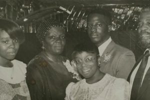 坚强之岛 Strong Island