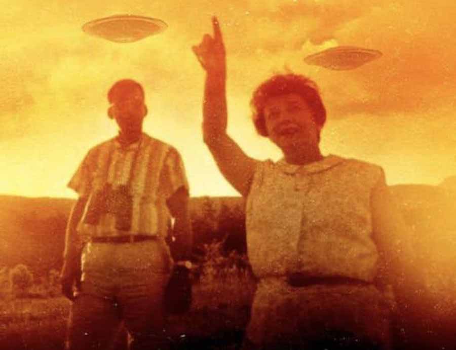 探索频道宇宙离奇事件纪录片《外星人绑架案 Alien Abduction: Betty and Barney Hill》全1集中字 纪录片资源百度云盘下载 1080P/MKV/5.22G
