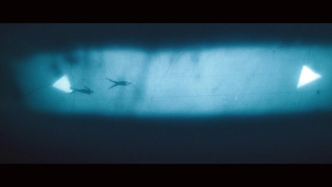 屏住呼吸：挑战冰潜纪录 Hold Your Breath: The Ice Dive