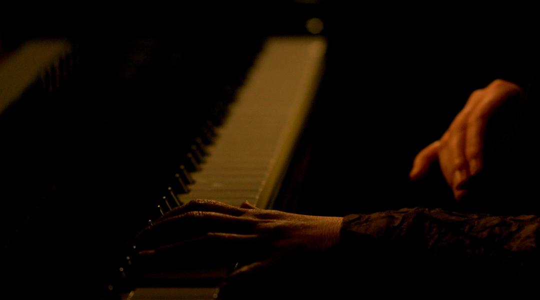 一位中国钢琴家与巴赫 Une Chinoise avec Bach