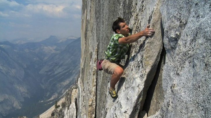 孤身绝壁 Alone On The Wall