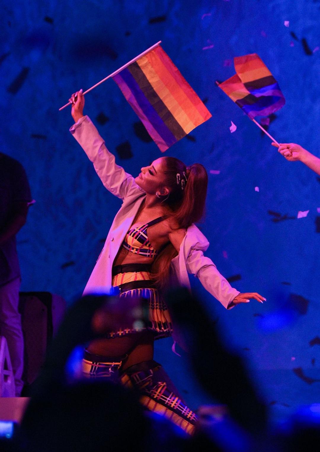 爱莉安娜·格兰德：嗨，我爱你 Ariana Grande: Excuse Me, I Love You