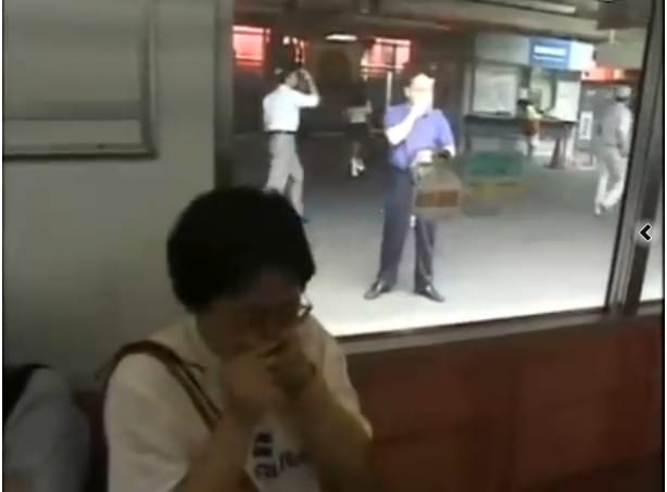 含泪活着 泣きながら生きて