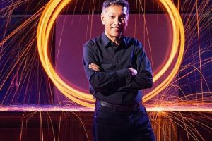 英国皇家科学院圣诞讲座 2016  The Royal Institution Christmas Lectures Season 7