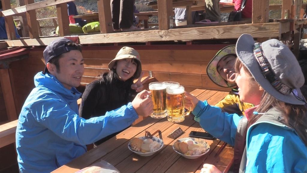 纪实72小时 日本北阿尔卑斯 天上的帐篷村 ドキュメント72時間 北アルプス 天空のテント村