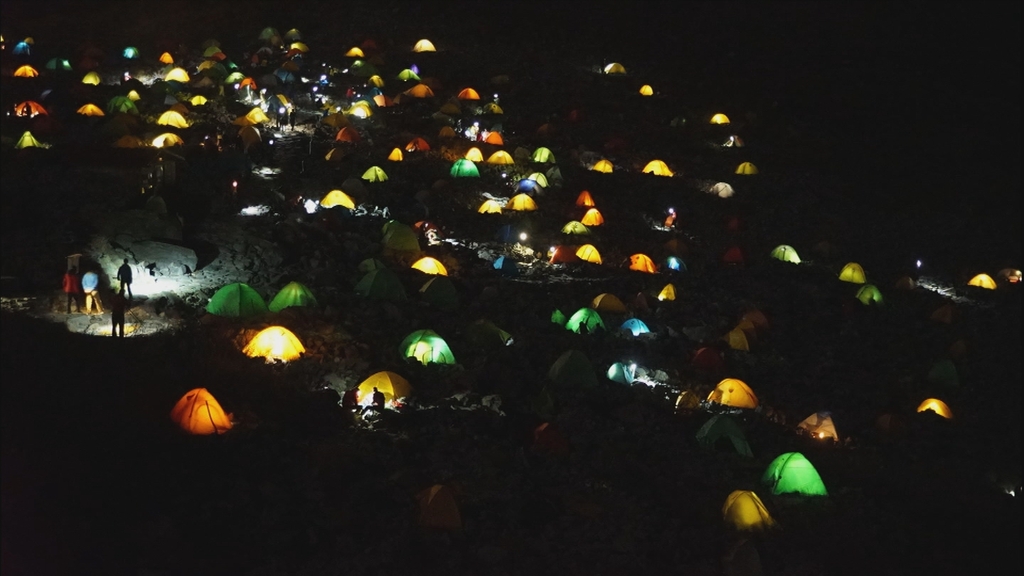 纪实72小时 日本北阿尔卑斯 天上的帐篷村 ドキュメント72時間 北アルプス 天空のテント村