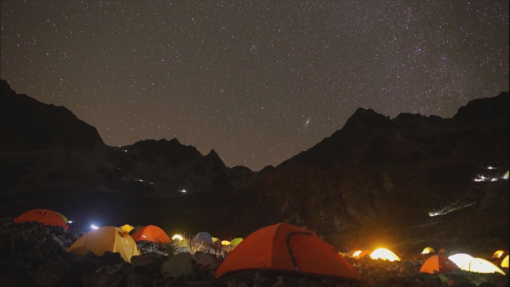 纪实72小时 日本北阿尔卑斯 天上的帐篷村 ドキュメント72時間 北アルプス 天空のテント村