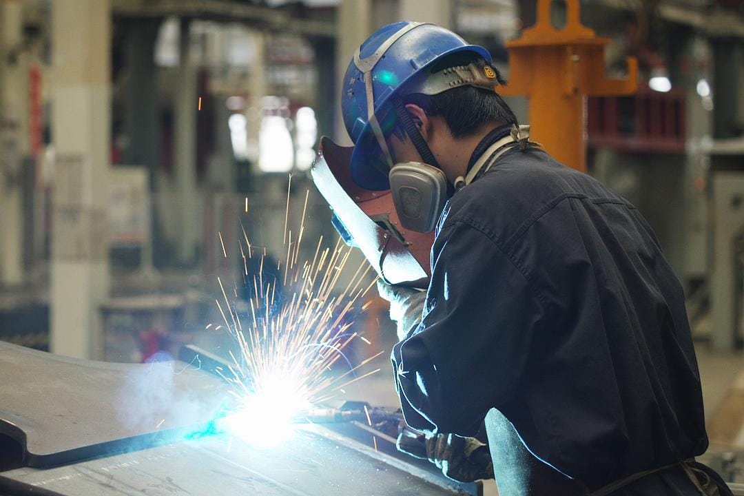 运行中国 How China Works