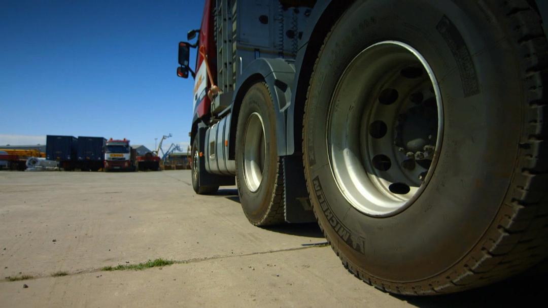 超级货运王 第1-3季全 Supertruckers Season 1-3