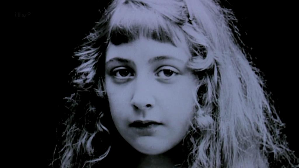 阿加莎·克里斯蒂的谜样人生 Perspectives – David Suchet: The Mystery of Agatha Christie