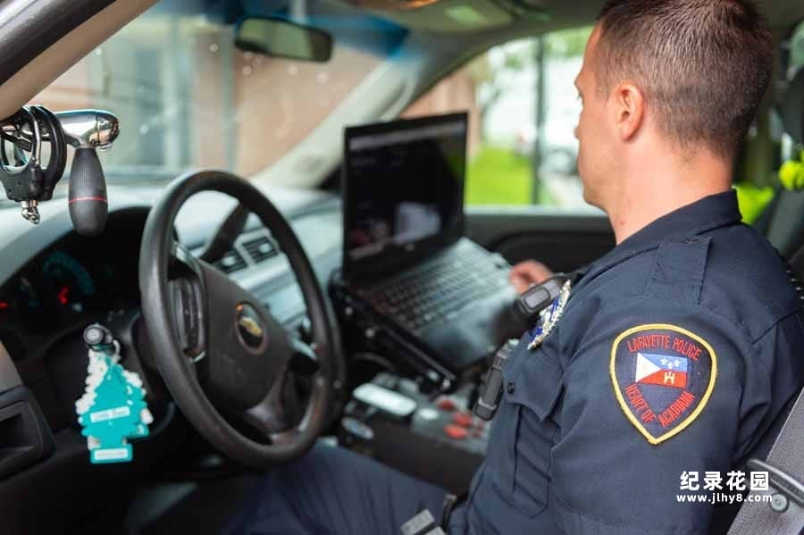 打击盗猎纪录片《路易斯安那狩猎巡山队》第1季全7集中字 1080/MP4/16.4G