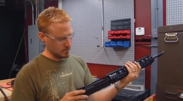 万能改枪手/枪械之子 第1季 SONS OF GUNS