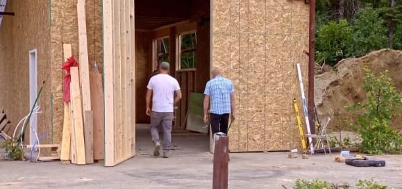 抢救脱网族 第6季  HOMESTEAD RESCUE