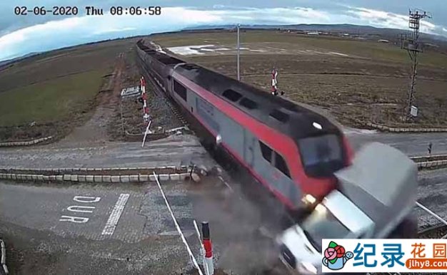 监控下的一幕纪录片《离奇交通事故》第3季原版无字 1080P高清自媒体解说素材百度云盘下载